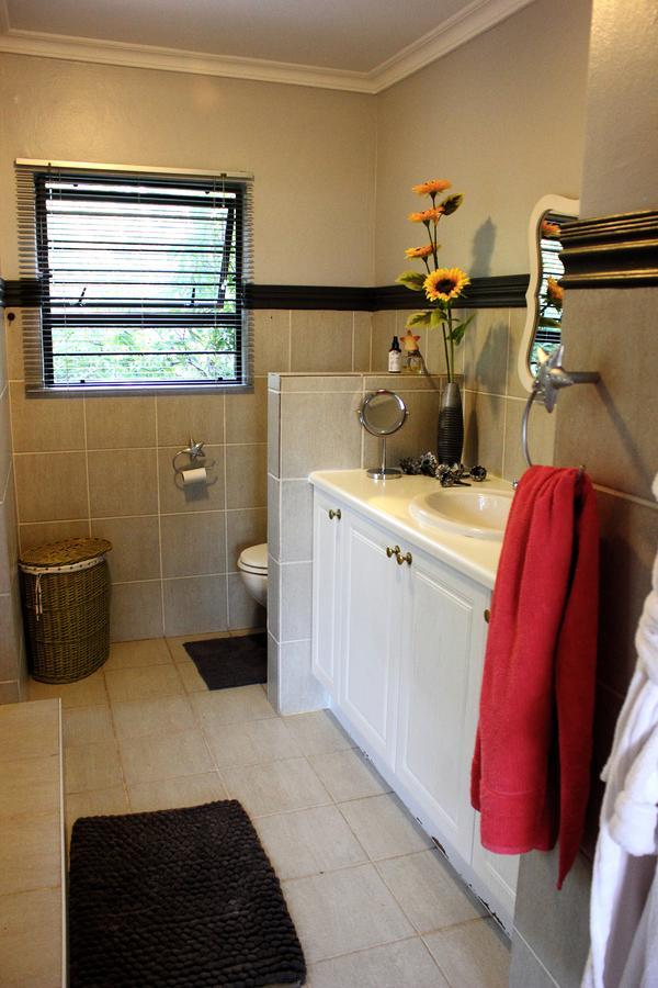 Koru Guesthouse Pretoria Ngoại thất bức ảnh