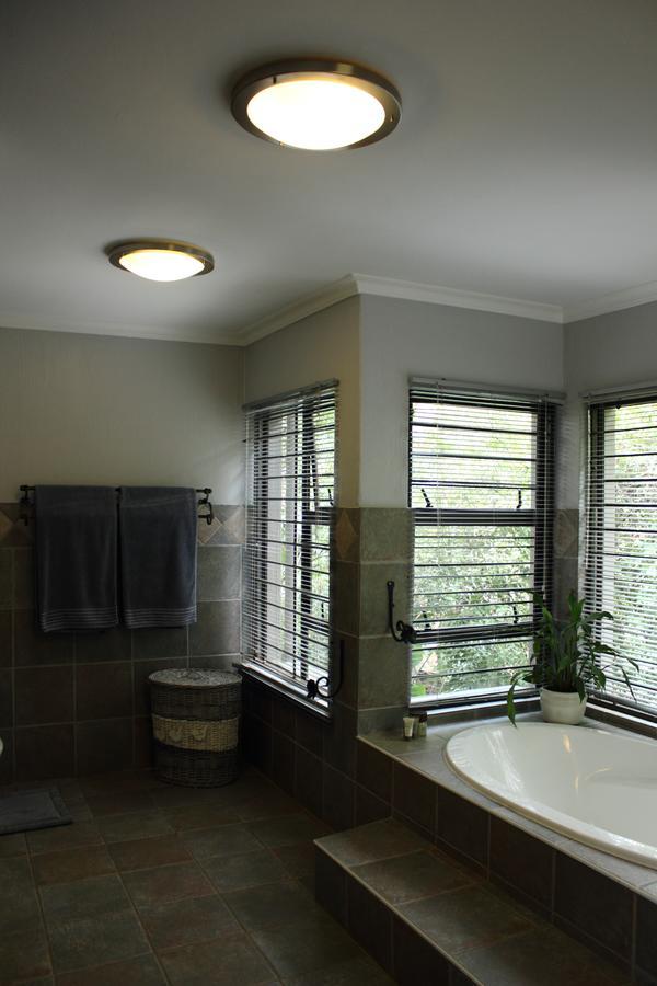 Koru Guesthouse Pretoria Ngoại thất bức ảnh