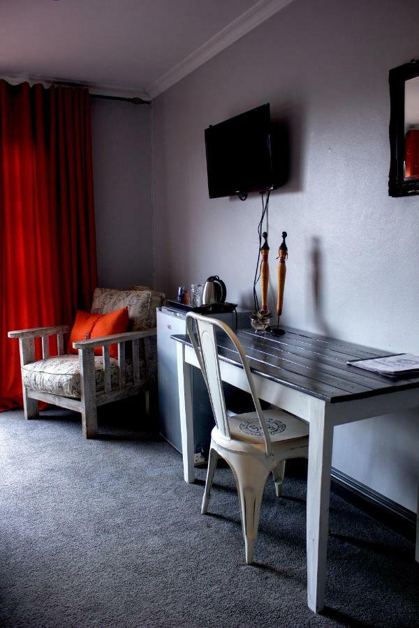 Koru Guesthouse Pretoria Ngoại thất bức ảnh