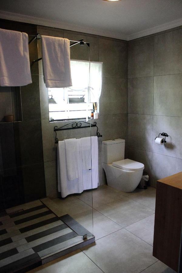 Koru Guesthouse Pretoria Ngoại thất bức ảnh